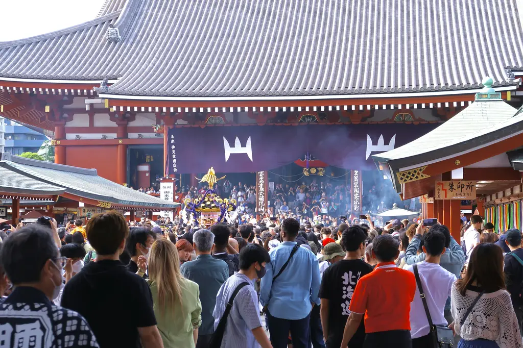 新宿：東京的繁華鬧區，購物、美食與夜生活的聖地